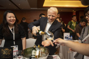 Tasting DALIAN 2019 CHINE TONVIN & CIE VIN SPIRITUEUX